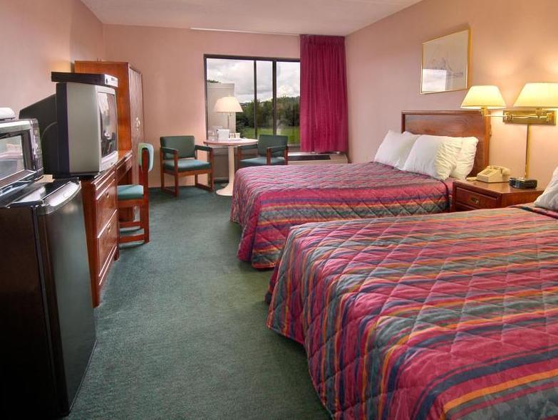 Comfort Inn & Suites Watertown Ruang foto